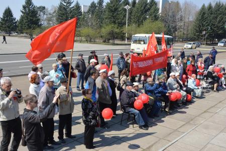 Два Первомая в Биробиджане