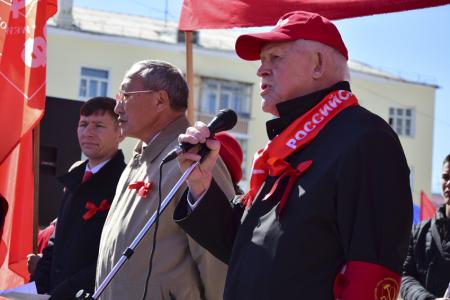 В Якутске прошла первомайская демонстрация