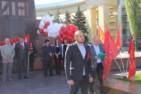Сталинградские коммунисты встретили Первомай!