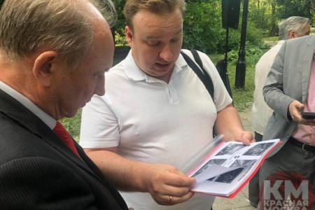 Москва. На встрече с депутатом-коммунистом В.Ф. Рашкиным полиция задержала журналиста, депутата и члена ТИК. Видео