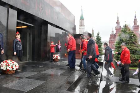 «Ура, юные пионеры!»