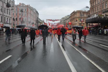 Первомайские шествие и митинг прошли в Ленинграде