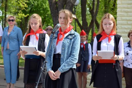 Владимирская область. Сто меленковских школьников стали пионерами