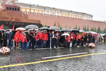 «Ура, юные пионеры!»