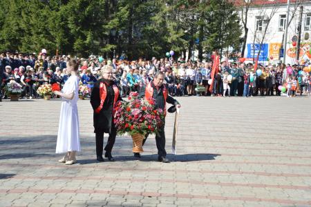 Коммунисты Биробиджана приняли участие в общегородском митинге по случаю Дня Победы