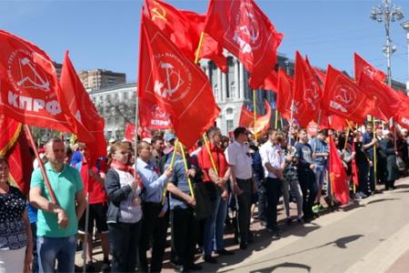 Н.Н. Иванов принял участие в Первомайской демонстрации трудящихся Курска