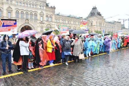 «Ура, юные пионеры!»