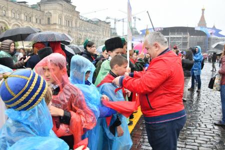 «Ура, юные пионеры!»