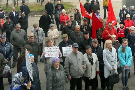 В Вичуге (Ивановская область) состоялся митинг протеста против «мусорной реформы», за отставку руководства города и недоверие губернатору области