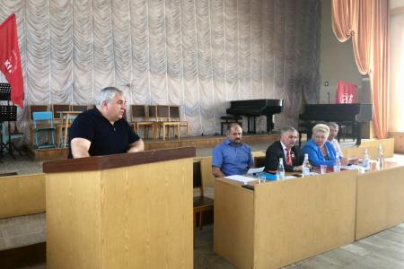 В ходе поездки в Республику Северная Осетия-Алания Казбек Тайсаев посетил отчетно-выборные конференции районных комитетов КПРФ