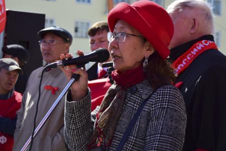 В Якутске прошла первомайская демонстрация