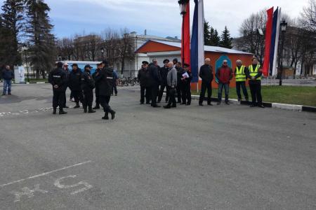 В Ульяновске протест против переименования площади В.И. Ленина чиновники попыталась сорвать силой