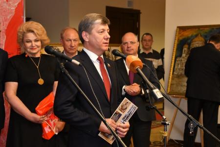 «Пример революционного подвига». Г.А. Зюганов открыл художественную выставку в Госдуме, посвященную 55-й годовщине визита Фиделя Кастро в СССР