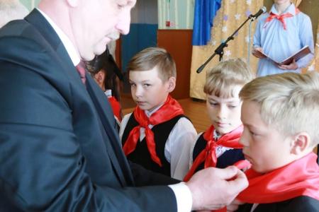 В Омской области юные ленинцы отметили День рождения пионерии