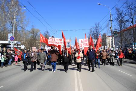 Томские коммунисты приняли участие в Параде Победы