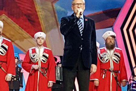 Ю. В. Афонин посетил гала-концерт общественно-патриотической акции «Спасибо за верность, потомки!»