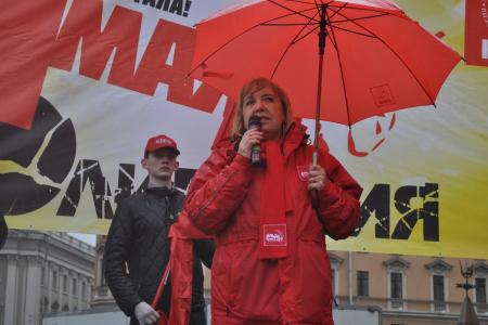 Первомайские шествие и митинг прошли в Ленинграде