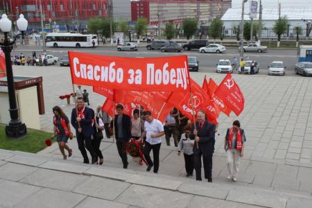 Волгоград. В канун Дня Победы сталинградские коммунисты почтили память героев войны