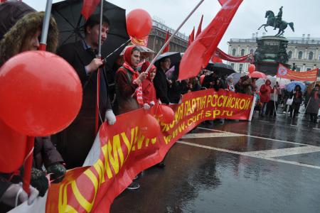 Первомайские шествие и митинг прошли в Ленинграде