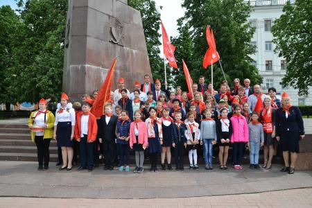 В Рязани прошла торжественная линейка, посвящённая 96-летию пионерской организации