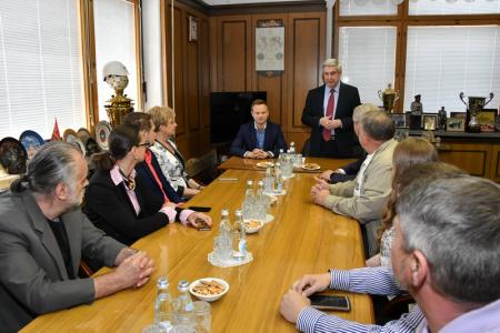 Иван Мельников встретился с лауреатами Открытого Всероссийского конкурса авторской военно-патриотической песни