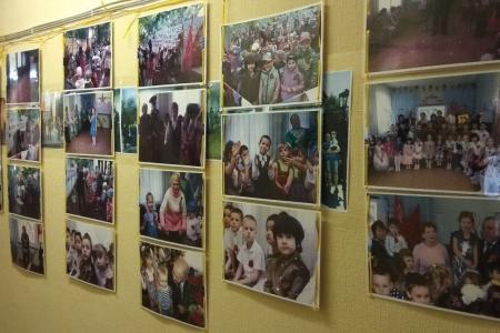 Волгоградская область. Коммунисты организовали патриотическую фотовыставку в городе Волжском