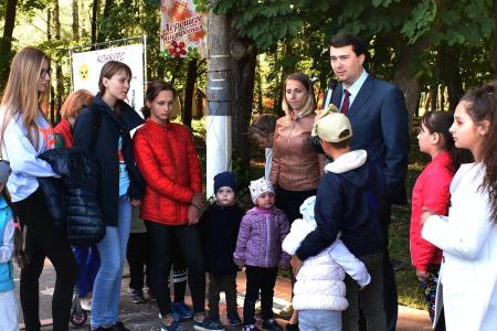 "Пусть всегда будет солнце!". Тульские коммунисты организовали праздник для детей