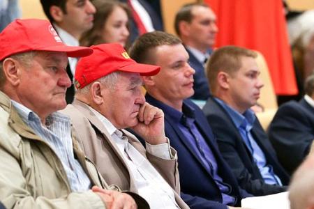 Коммунисты приняли участие в парламентских слушаниях в Госдуме по вопросам развития материально-технической базы АПК