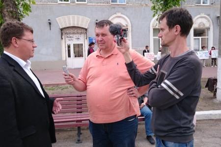 Самарская область. Пикеты против повышения пенсионного возраста и роста цен на топливо прошли в Новокуйбышевске