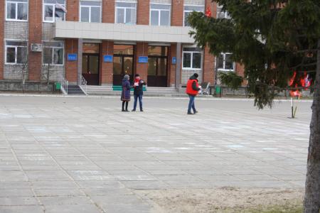 Ненецкие коммунисты провели пикет против повышения цен на топливо