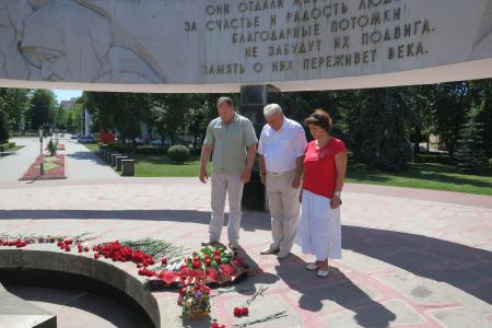 Тамбовская область. Коммунисты почтили память воинов Великой Отечественной войны