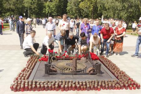 Ярославцы почтили память героев войны