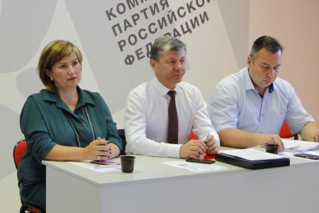 Амурское отделение КПРФ выдвинуло Татьяну Ракутину кандидатом в губернаторы области