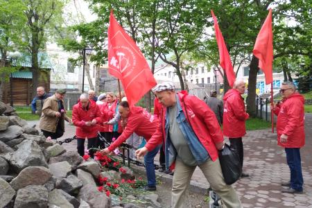 В Петропавловске-Камчатском прошла мемориальная акция, посвященная памяти героев Великой Отечественной войны
