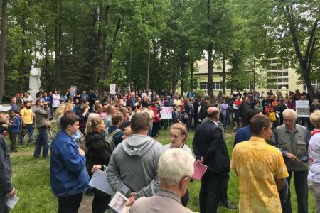 Олег Лебедев выступил на экологическом митинге во Владимирской области