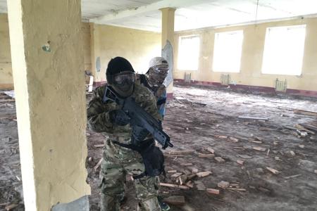 Коммунисты Южного Урала провели страйкбольную тренировку по стрельбе и тактике на базе спортклуба КПРФ «Рубеж»