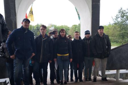 Пензенцы продолжают борьбу за стелу «Слава Героям»