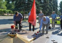  Хакасия. Коммунисты почтили память героев