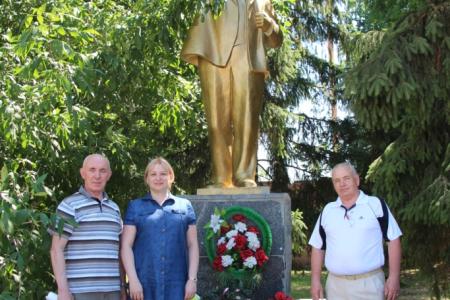 Юрий Синельщиков провел прием граждан в Саратове и Лысогорском районе