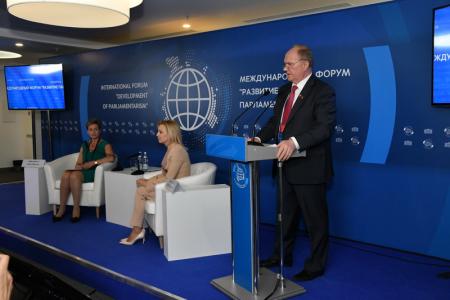 Г.А. Зюганов: Парламентариям надо максимально консолидировать свою деятельность