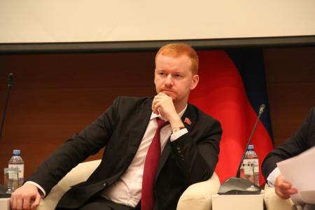 Коммунисты в Госдуме провели круглый стол, посвященный экологическим проблемам