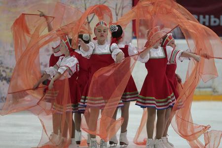 Москва. Спортклуб КПРФ провел детский классификационный турнир по фигурному катанию