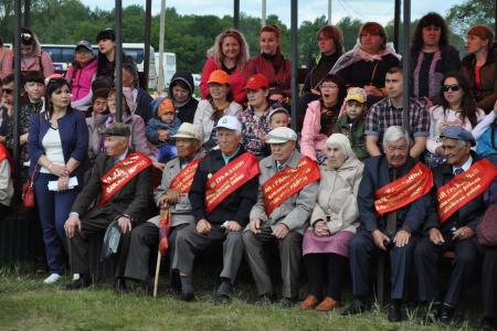 Сабантуй - народный праздник. Депутат-коммунист Госдумы А.А. Ющенко посетил сабантуй в Ишимбайском районе Башкортостана