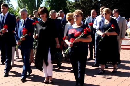 Саратовские коммунисты почтили память павших в боях за Родину