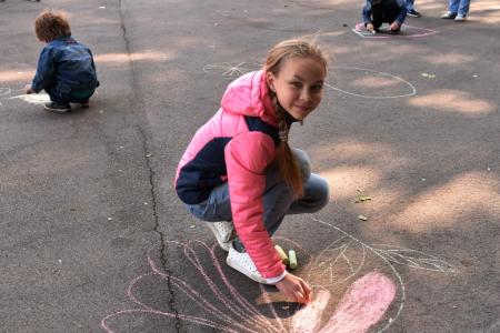 "Пусть всегда будет солнце!". Тульские коммунисты организовали праздник для детей