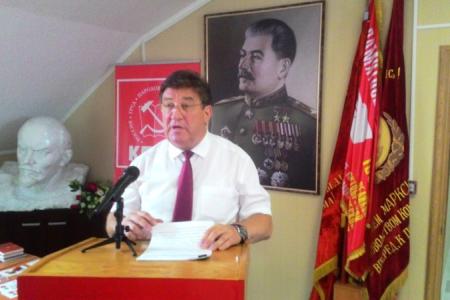 Лидер Ставропольских коммунистов Виктор Гончаров: Важно включить комсомольцев в различные формы политической жизни!