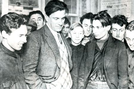 «Маяковский был и остаётся». Поздравление Г.А. Зюганова со 125-летием В.В. Маяковского