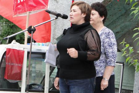 Амурская область. Жители Благовещенска вышли поддержать акцию КПРФ против пенсионной реформы