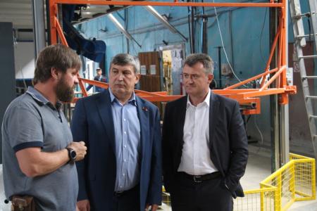 Московская область. Кандидат в губернаторы от КПРФ К.Н. Черемисов посетил предприятие «Тритон»