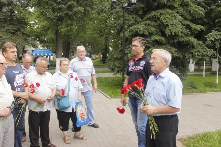 Ярославцы почтили память жертв белогвардейского мятежа